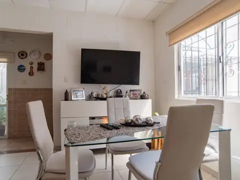 Depto Tipo Casa 2 ambientes con 1 baño