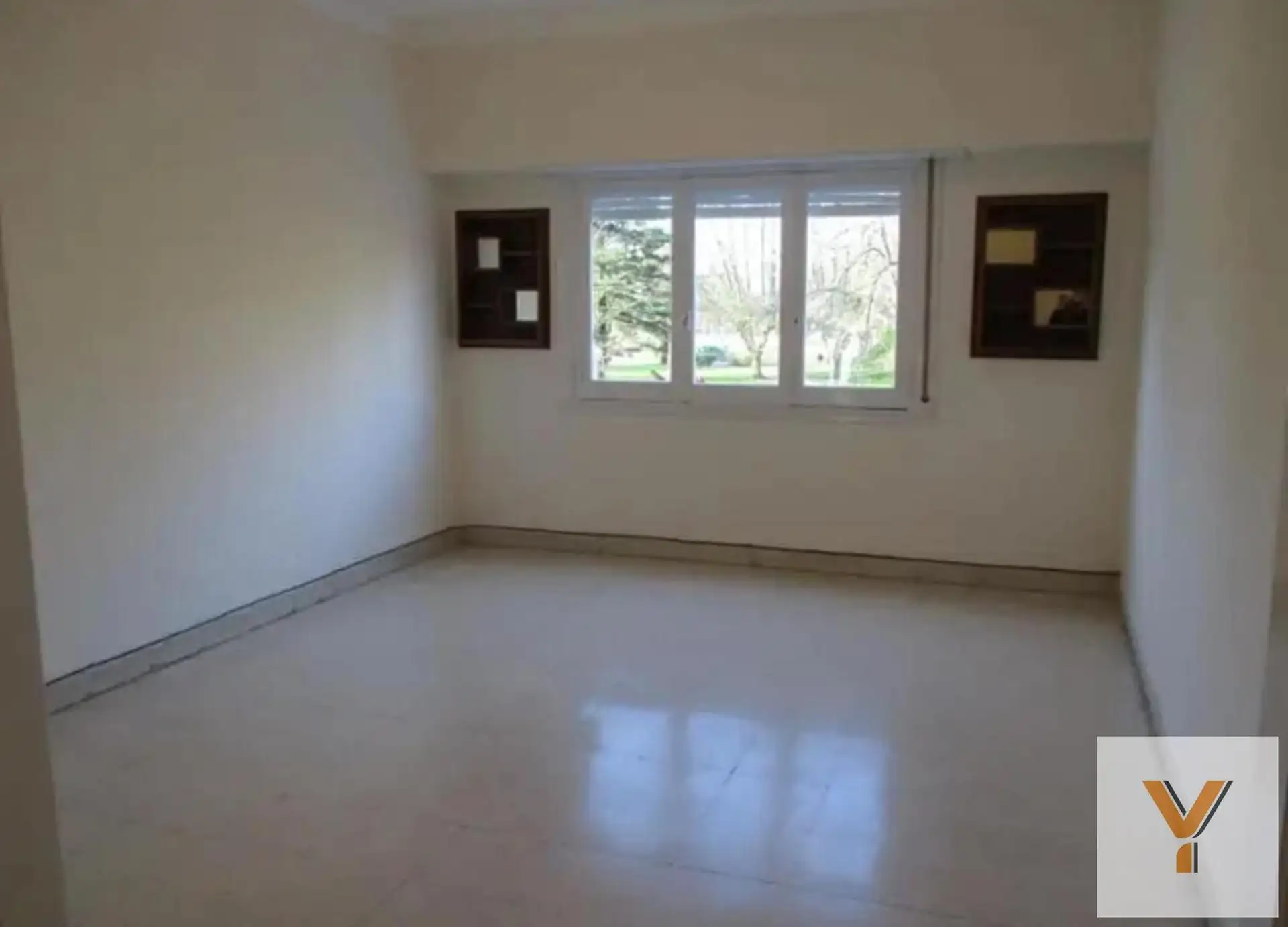 Depto 3 dorm 172m² con terraza, quincho y parrilla — piso bajo al frente (Balcarce)