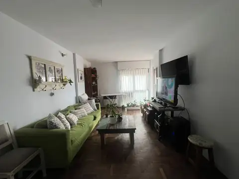 9 de julio 500, Piso 6