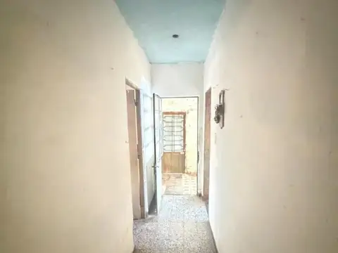 Casa 4 ambientes con 1 baño