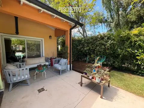 B° Sausalito (Pilar). Casa 3 dorm. Escritorio. Play. Galería. Pileta. Jardín. Lote 870 m2