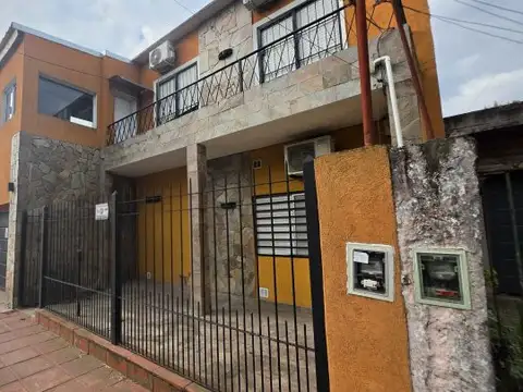 CASA A LA VENTA EN LIBERTAD, MERLO - BS.AS.