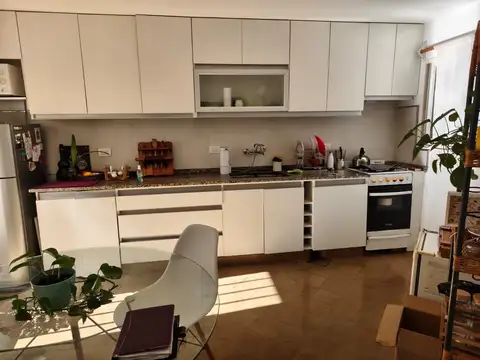 Casa 7 ambientes con 1 baño