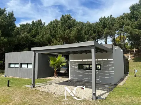 Casa en venta en Costa Esmeralda fondo libre