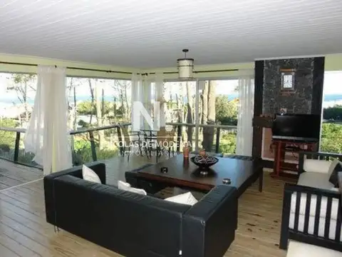 Casa en Alquiler Temporal en Montoya, USD 8.500