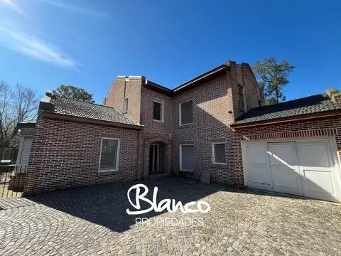 Casa en Venta de 5 dormitorios