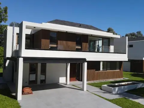 Casa en Venta en Saint Thomas, Countries y Barrios Cerrados en Esteban Echeverria