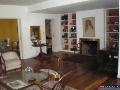 Casa 6 ambientes con 4 baños
