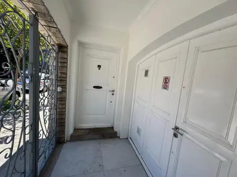 Depto Tipo Casa 5 ambientes con 2 baños