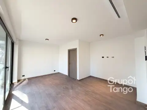 Cnel. Ramón Falcón 5690 , Piso 3