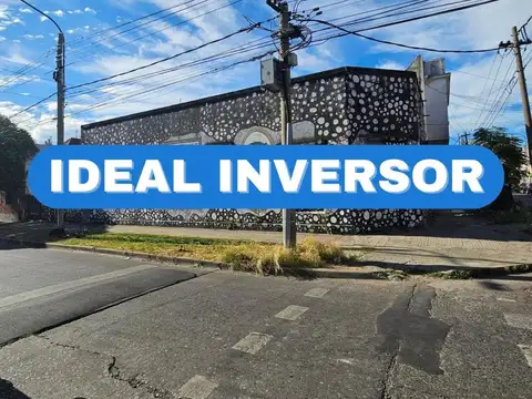 Lote con Unidades en Block + Local en esquina y Cochera