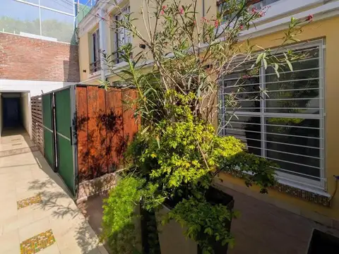 Depto Tipo Casa en Venta de 4 ambientes
