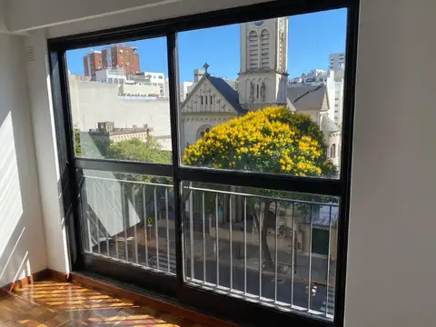Departamento en Alquiler de 3 ambientes
