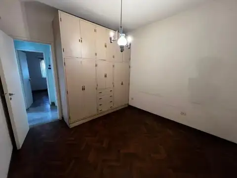 Humberto Primo 649 , Piso 0