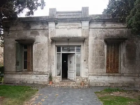 Bernardo Monteagudo 200