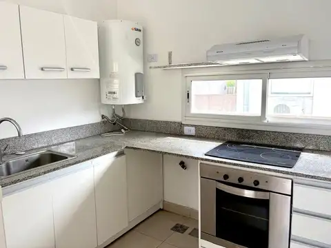 Departamento en Alquiler con 1 cocheras