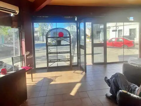 Local en Venta en Versalles, USD 65.000