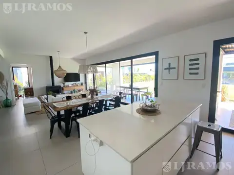 Casa en Barrio Vistas - Puertos / Escobar