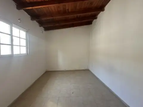 Depto Tipo Casa en Alquiler 46 años