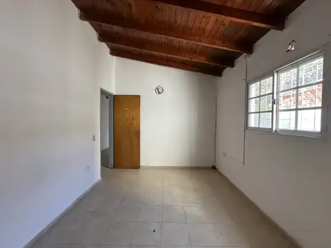 Depto Tipo Casa 2 ambientes con 1 baño