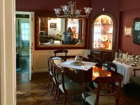 Casa 5 ambientes con 3 baños