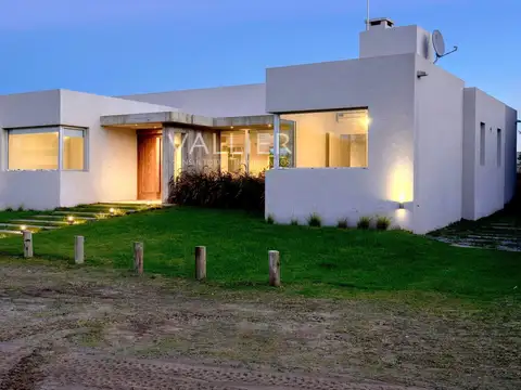 Costa Esmeralda - Residencial 1 UF 100