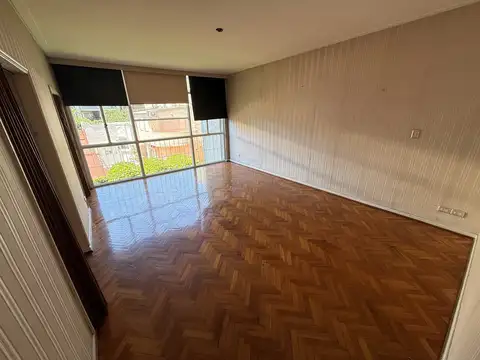 Departamento 4 ambientes con 3 baños