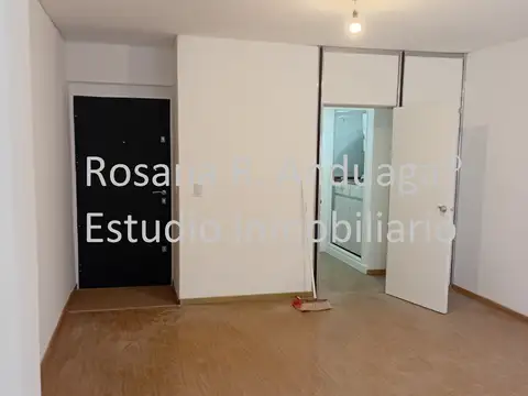 Oficina en Alquiler en Recoleta, $ 650.000