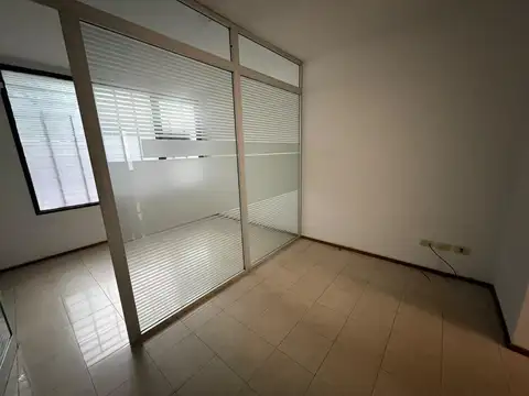 Oficina en Alquiler en Centro, $ 800.000