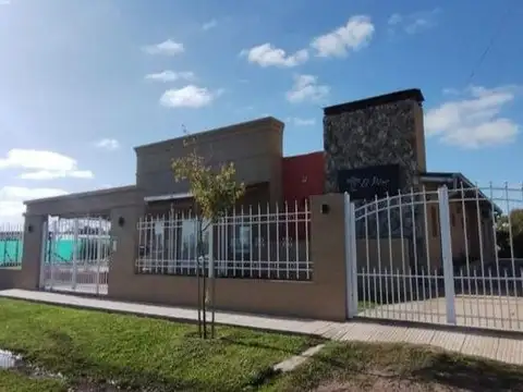 Quinta en venta - 1 Dormitorio 3 Baños - 875mts2 - Tandil