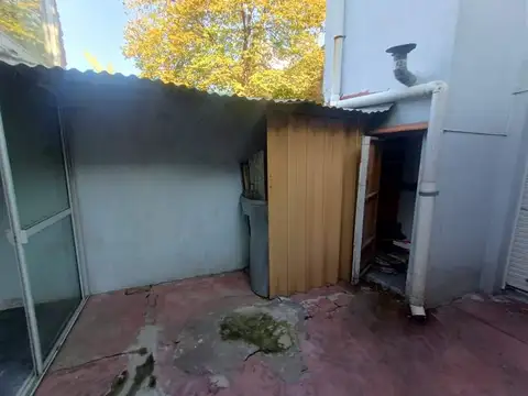 Depto Tipo Casa 3 ambientes con 2 baños