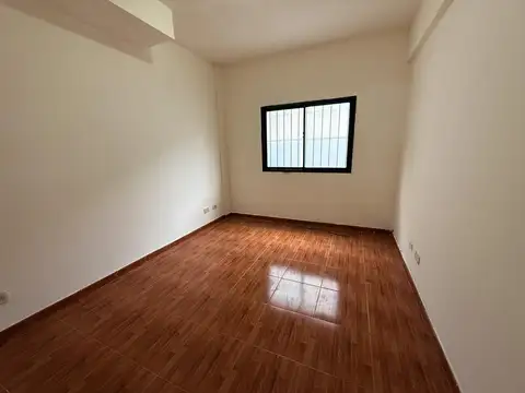 Depto Tipo Casa en Alquiler de 2 ambientes