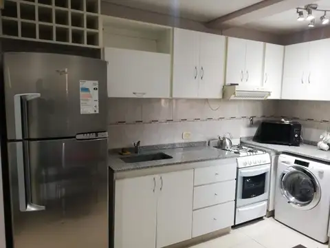 Departamento en Alquiler con 1 cocheras