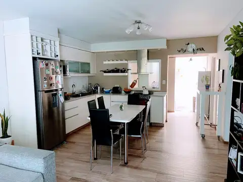 VENTA CASA MULTIFAMILIAR GENERAL PACHECO