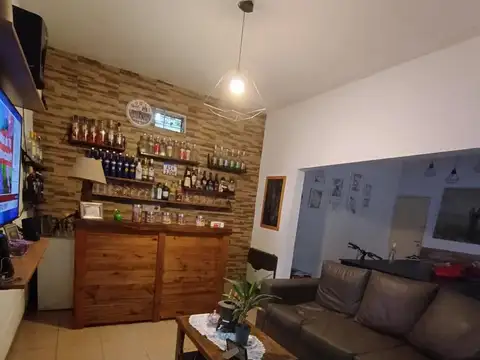 Depto Tipo Casa en Venta de 5 ambientes