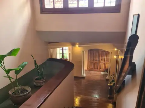 Casa en alquiler c/ cochera en Stgo. del Estero 330, Salta