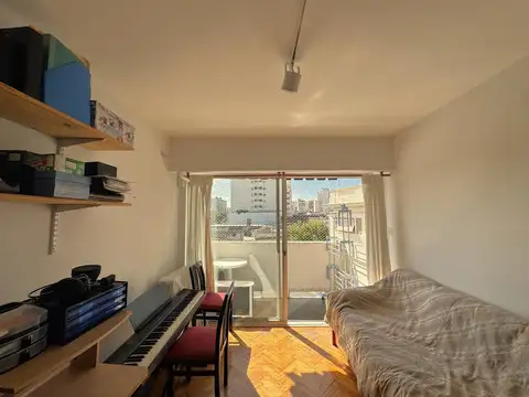 Departamento luminoso en VENTA, 2 amb con BALCON