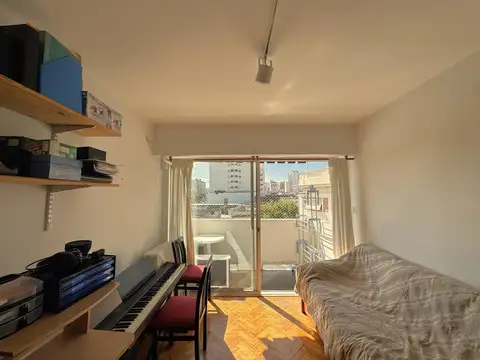 Departamento luminoso en VENTA, 2 amb con BALCON
