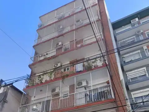 VENTA DEPTO. 4 AMB. EN OLIVOS, BALCON Y DOS COCHERAS