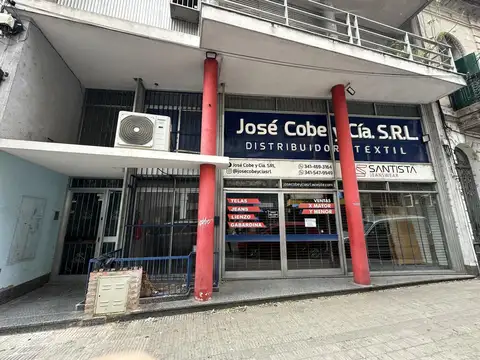 Local en Italia y San Luis - doble altura - dos Planta