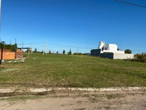Terreno en Venta en Villa Constitución, USD 18.000