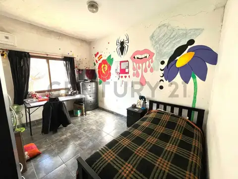 VENTA CASA 4 AMBIENTES A RECICLAR ACEPTA PERMUTA