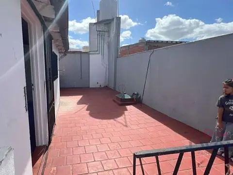 Departamento en Alquiler en Villa Bonich, $ 450.000
