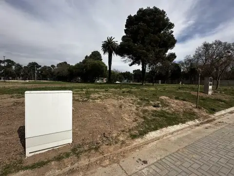 Terreno en Venta en Villa Eucarística, USD 115.000