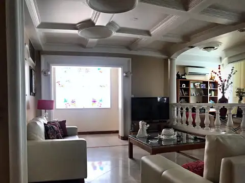 Departamento en Venta de 5 ambientes