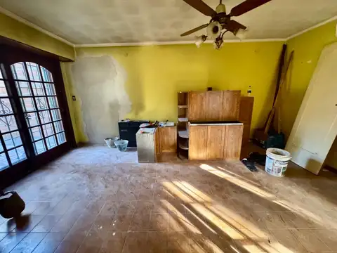 Casa en Venta con 4 cocheras