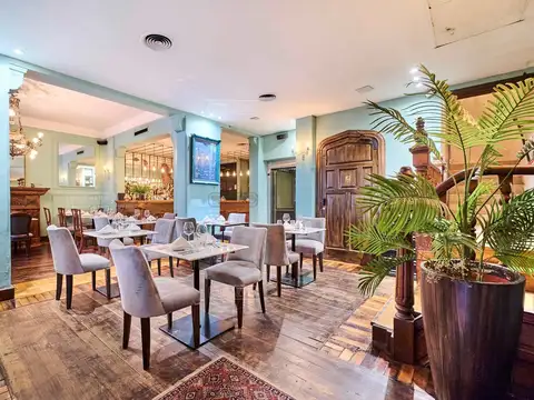 Casa 4 ambientes con 6 baños