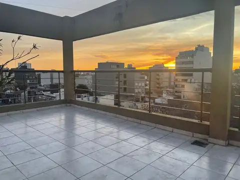 Balcón Aterrazado - Cochera y Baulera