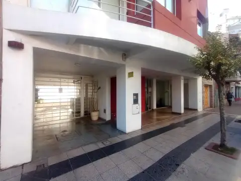 Bolivar 2800, Piso 4
