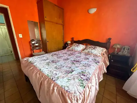 Casa 4 ambientes con 1 baño